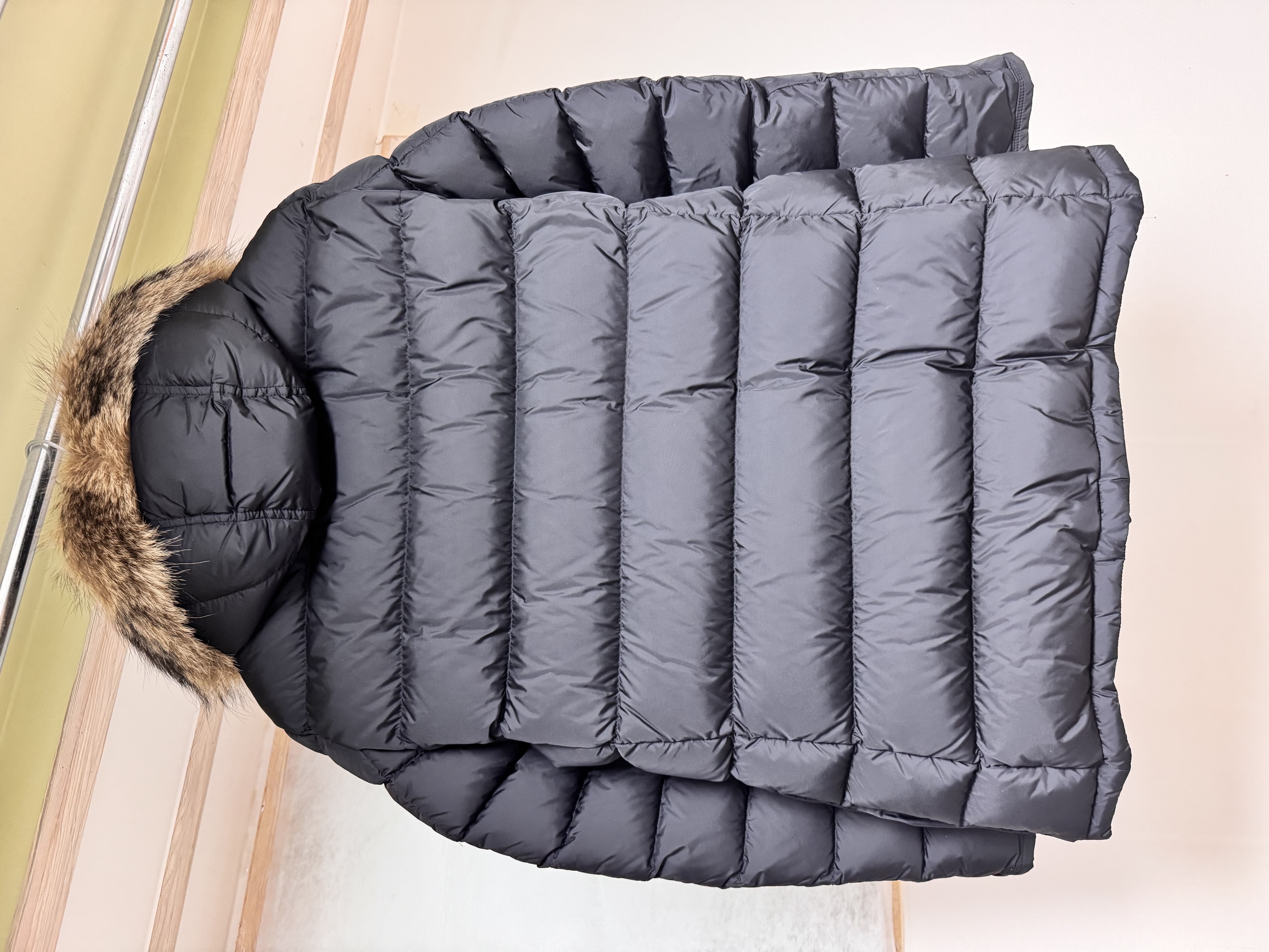 몽클래어 클루니 패딩